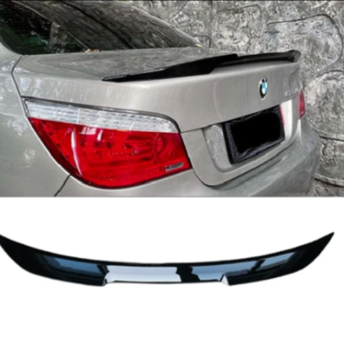 Bagažinės apdaila m4 look BMW 5 E60 Sedanui 03-10 juoda blizgi