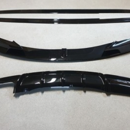 Performance apdailų komplektas BMW F30, F31 325d / 328 / 330d juodas Blizgus