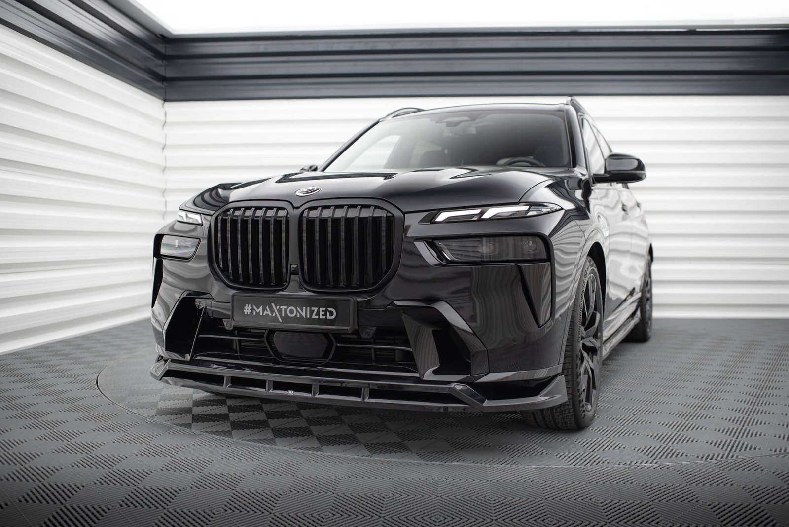 eng_pl_Front-Splitter-BMW-X7-M-Pack-G07-Facelift-19130_1.jpg