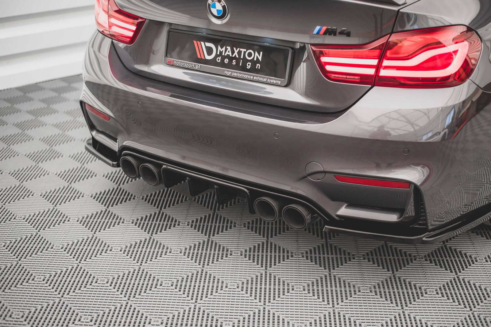 eng_pl_Rear-Valance-BMW-M4-F82-15320_3.jpg