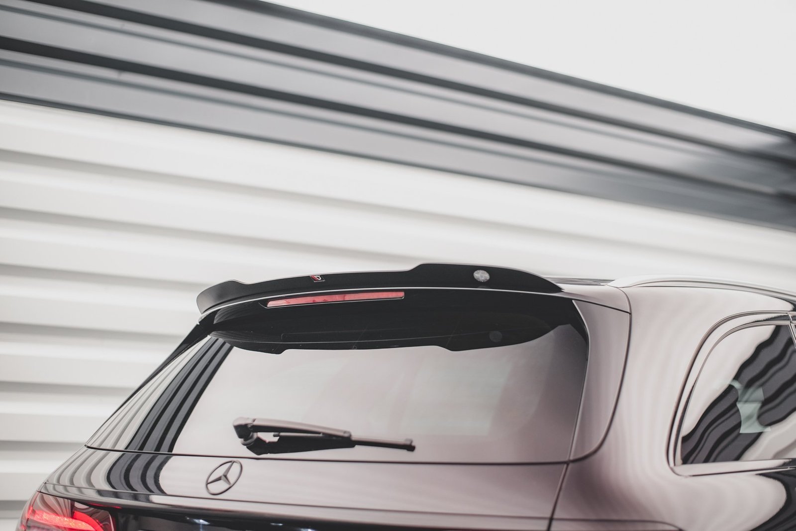 eng_pl_Spoiler-Cap-Mercedes-Benz-E-Estate-W213-12688_5.jpg