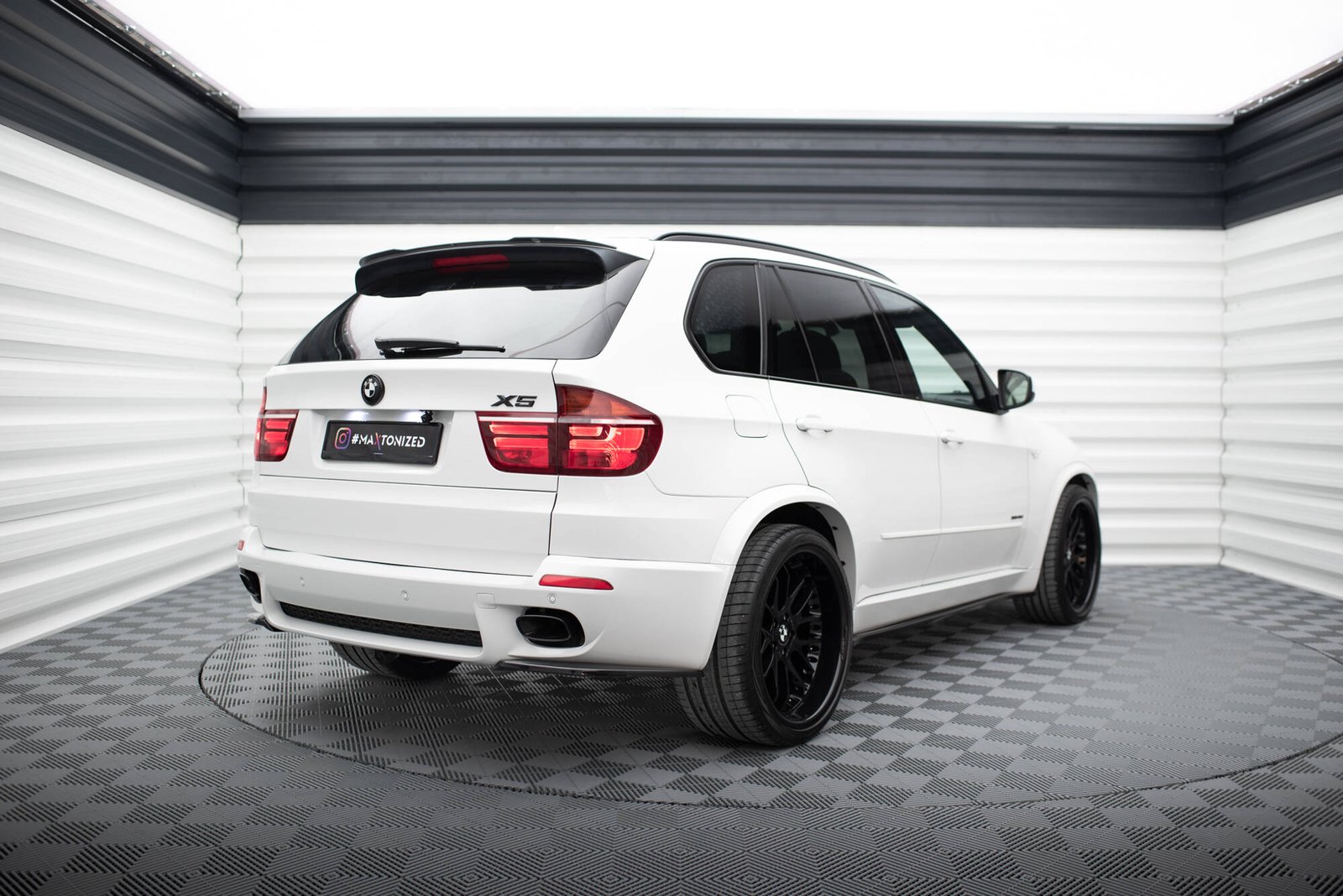 eng_pl_Spoiler-Cap-for-BMW-X5-E70-Facelift-M-pack-8999_4.jpg